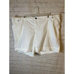 Avenue's‎ Women's White Cotton Shorts Size 16